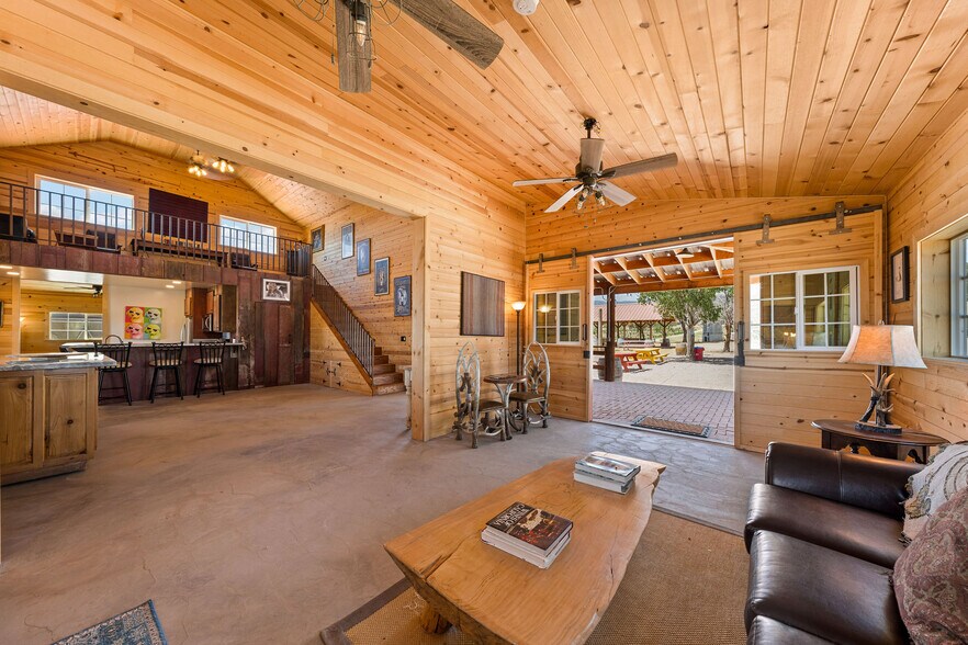 More Photos Of 9640 Sierra Hwy, Agua Dulce Winery Vineyard For Sale