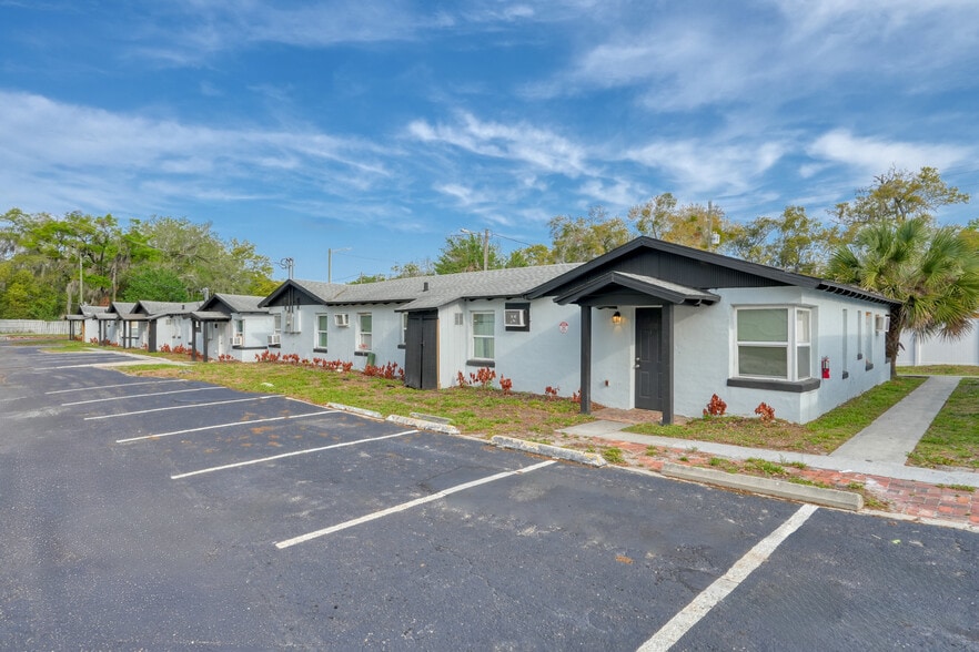 More Photos Of 518 N Orange Blossom Trl, Orlando Apartments For Sale