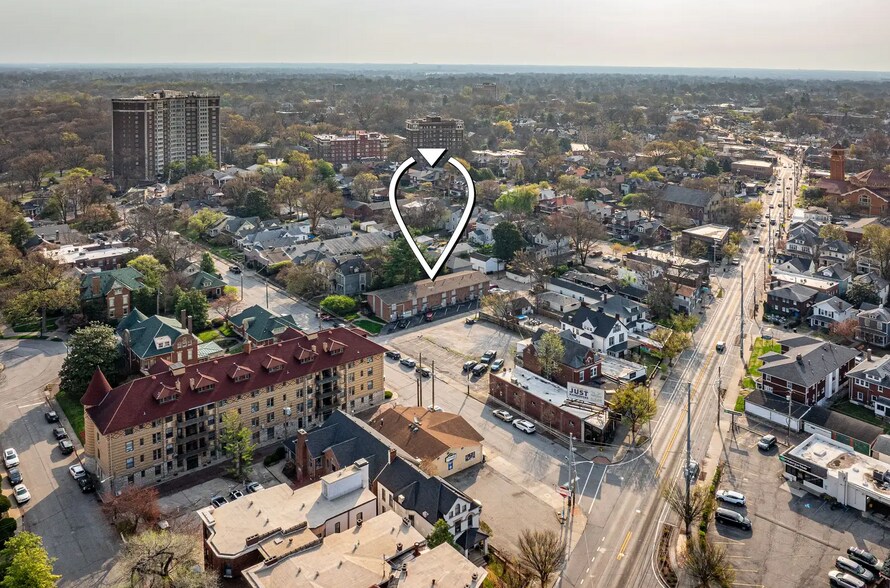 Primary Photo Of 2020 Midland Ave, Louisville Apartments For Sale