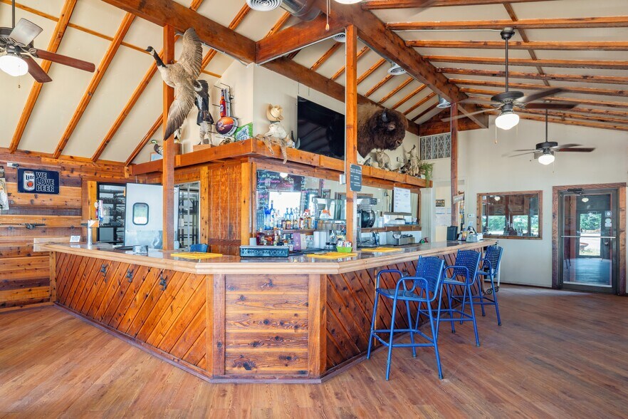 More Photos Of 3501 Westport Marina Rd, Cleveland Specialty For Sale