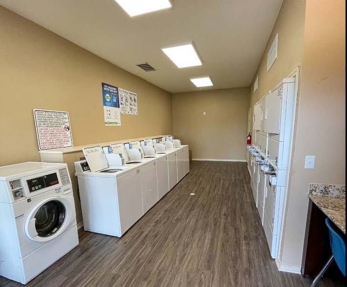 More Photos Of 800 Avenue F, Bay City Apartments For Lease