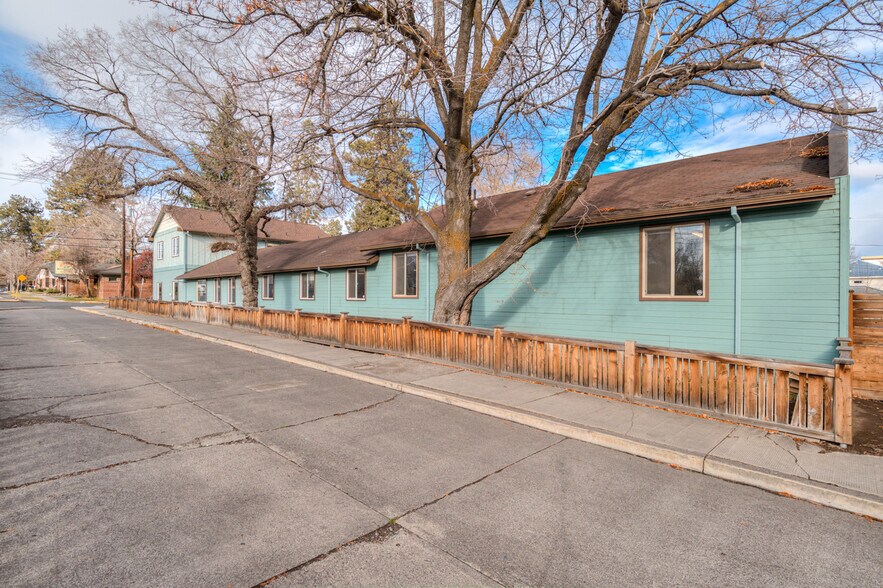 More Photos Of 612 NW Hill St, Bend Office Residential For Lease