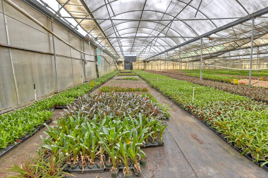 More Photos Of 2526 Rainbow Valley Blvd, Fallbrook Manufacturing For Sale