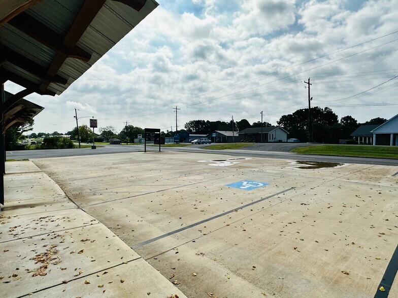 More Photos Of 1195 E Main St, Melbourne Loft Creative Space For Sale