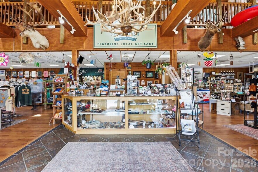 More Photos Of 10932 Rosman Hwy, Lake Toxaway Freestanding For Sale