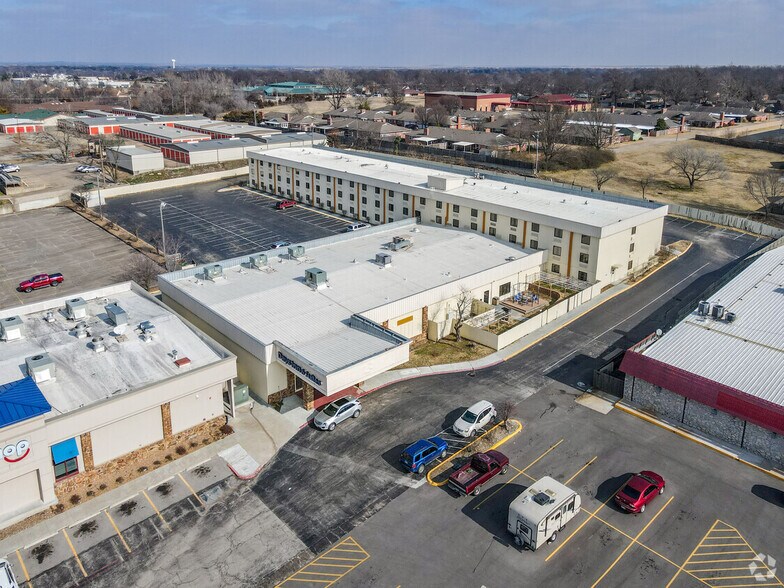 More Photos Of 1410 Southeast Washington Blvd, Bartlesville Hotel For Sale