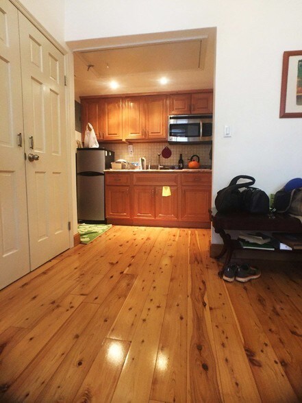 More Photos Of 87 E 4th St, New York Apartments For Lease