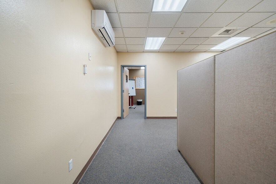 More Photos Of 1321 Martin Luther King Jr Way, Tacoma Loft Creative Space For Lease