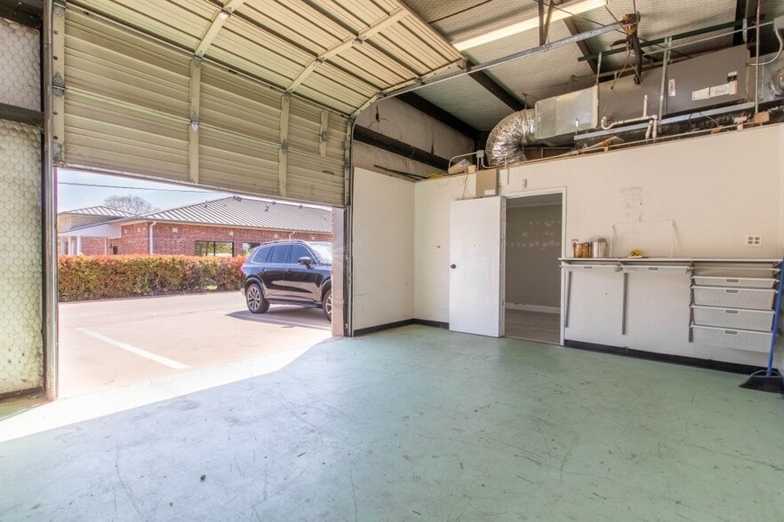 More Photos Of 1103 Keller Pky, Keller Light Distribution For Lease