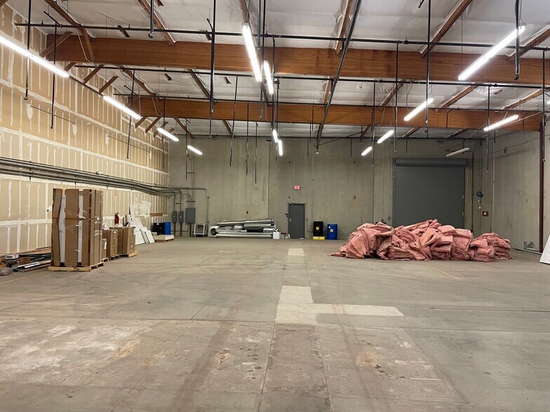 More Photos Of 3959-3971 Commerce Dr, West Sacramento Warehouse For Sale