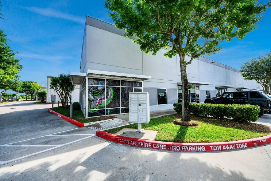 Primary Photo Of 13211 Stafford Rd, Missouri City Warehouse For Lease