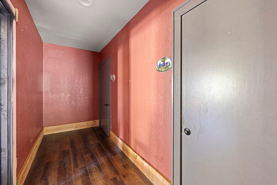More Photos Of , Tampa General Retail For Sale