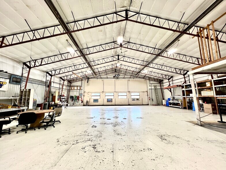 More Photos Of 547 W Main St, Canaan Airport For Sale