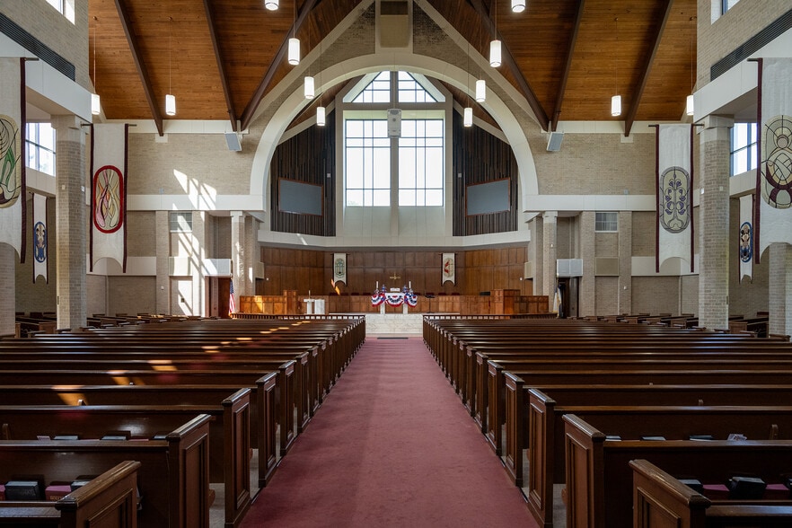 Primary Photo Of 16000 Rippling Water Dr, Houston Religious Facility For Sale