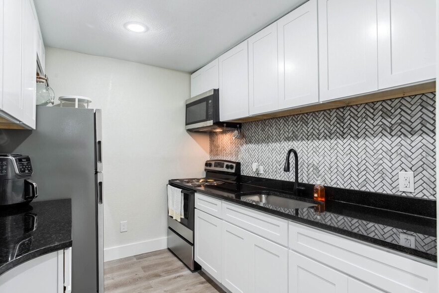More Photos Of 3109 Roberts Cut Off Rd, Fort Worth Office For Lease
