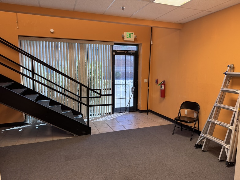 More Photos Of 8141 W I-70 Frontage Rd, Arvada Warehouse For Sale