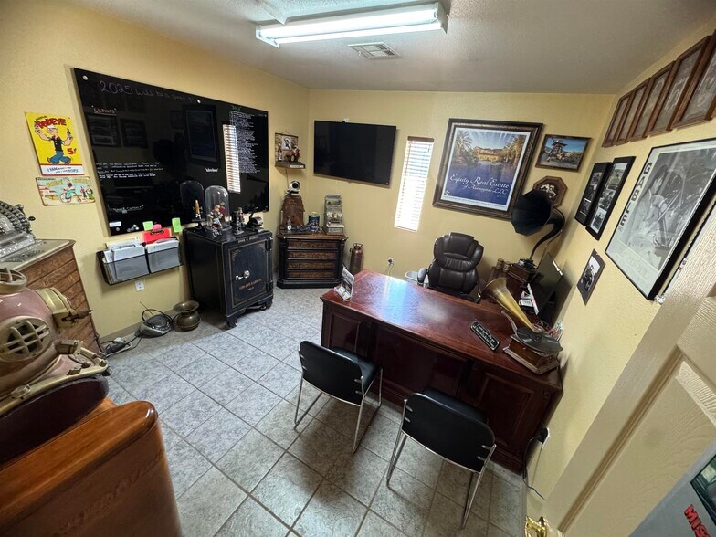 More Photos Of 1909 Indian Wells Rd, Alamogordo Loft Creative Space For Sale