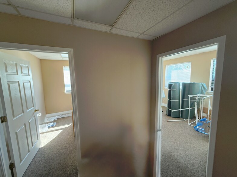 More Photos Of 4270-4282 Hudson Dr, Stow Light Manufacturing For Lease