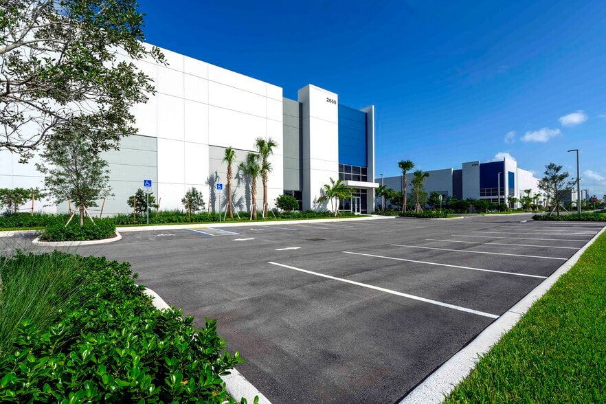 More Photos Of 2700 Bridge Way, Davie Unknown For Lease