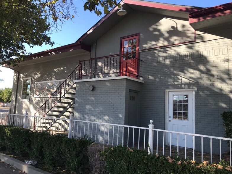 More Photos Of 5 E Yosemite Ave, Madera Office Residential For Sale