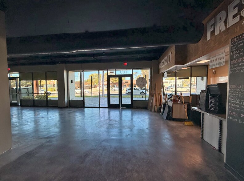 More Photos Of 5629 N Lamar Blvd, Austin Apartments For Lease