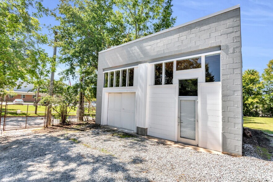 More Photos Of 12461 Veterans Memorial Hwy, Douglasville Loft Creative Space For Lease
