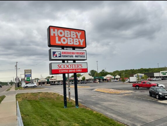 More Photos Of 2233 Missouri Blvd, Jefferson City Storefront For Lease