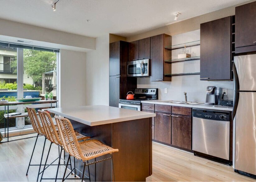 More Photos Of 2922 Aldrich Ave S, Minneapolis Apartments For Lease