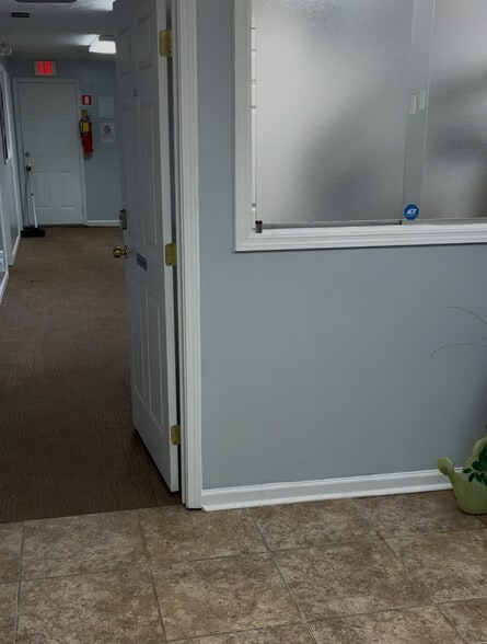 More Photos Of 737 Main St, Stone Mountain Office For Lease