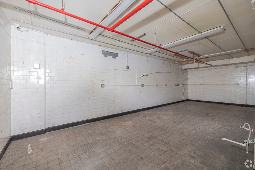 More Photos Of 962-972 87th Ave, Oakland Manufacturing For Lease