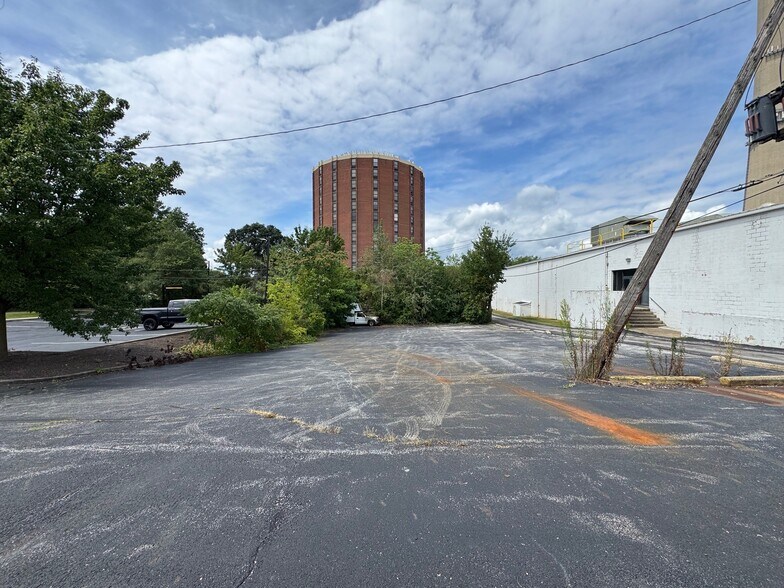 More Photos Of 2680 State Rd, Cuyahoga Falls Office For Sale