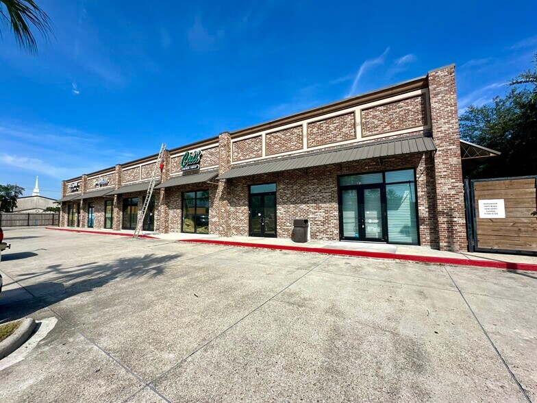 More Photos Of 2101 S Claiborne Ave, New Orleans Unknown For Lease