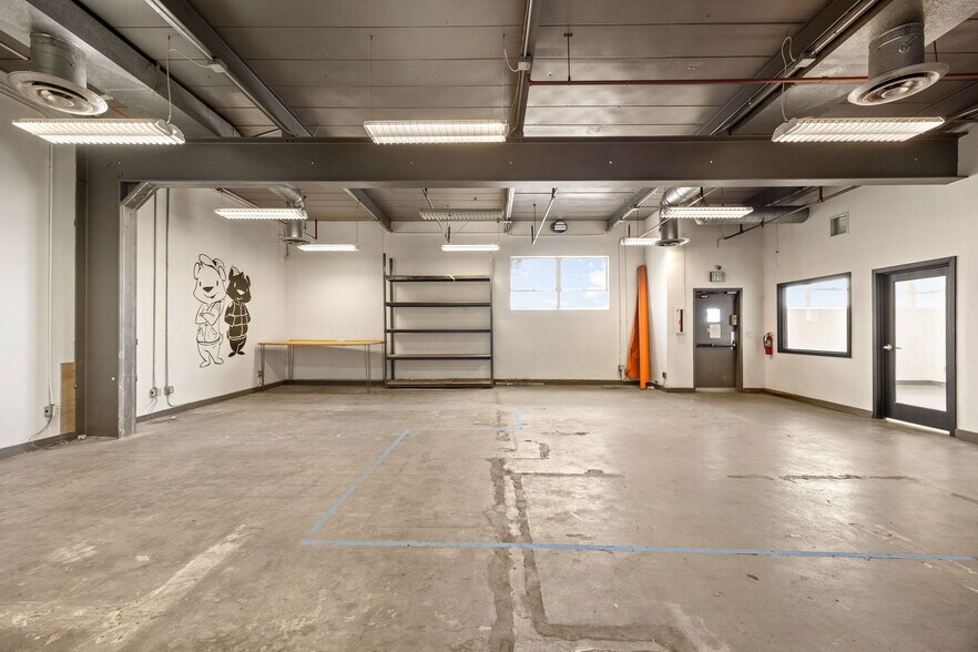 More Photos Of 3150 E 46th St, Los Angeles Loft Creative Space For Lease
