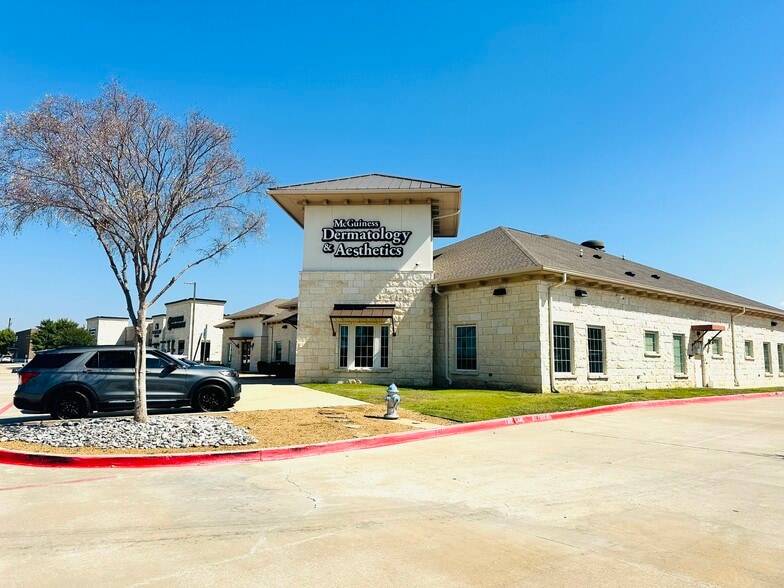 More Photos Of 152 Brand Rd, Murphy Medical For Lease