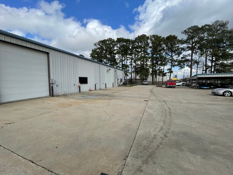 More Photos Of 2211 Louetta Rd, Spring Industrial For Sale