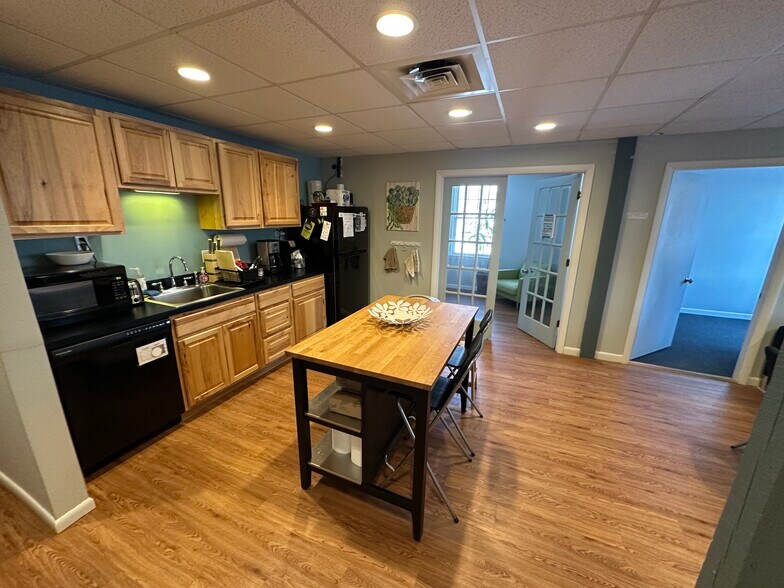 More Photos Of 40 Lafayette St, Yarmouth Loft Creative Space For Sale