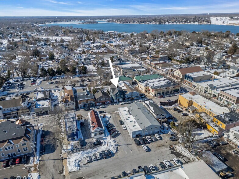 More Photos Of 517 517-521 Bay Ave, Point Pleasant Beach Storefront Retail Residential For Sale