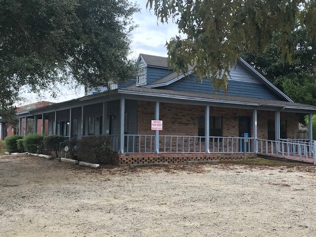 More Photos Of 7840 Pine Forest Rd, Pensacola Office For Sale