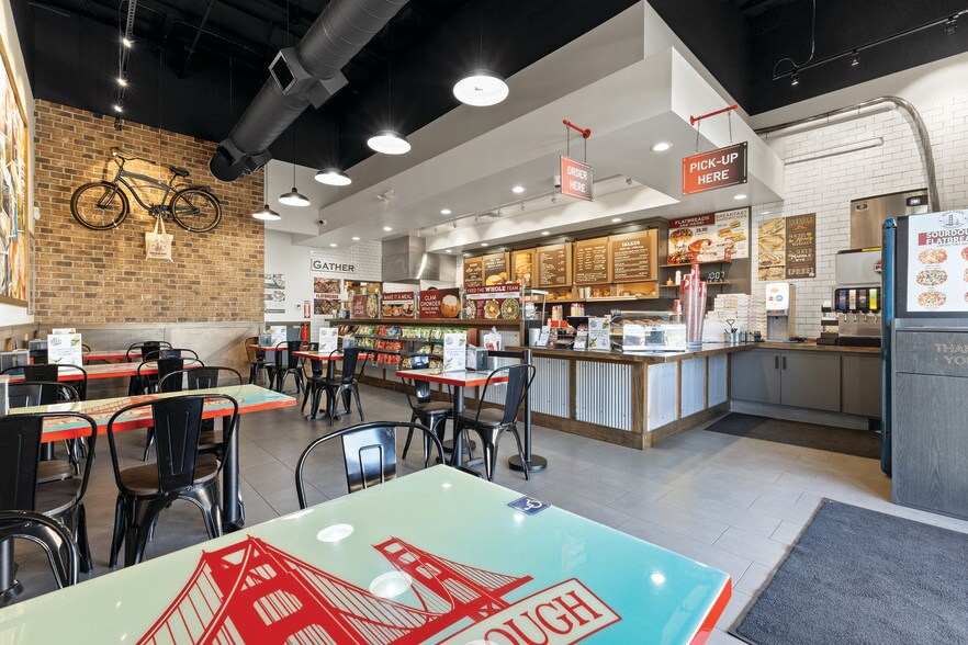 More Photos Of 421 S Cloverdale Blvd, Cloverdale Freestanding For Sale