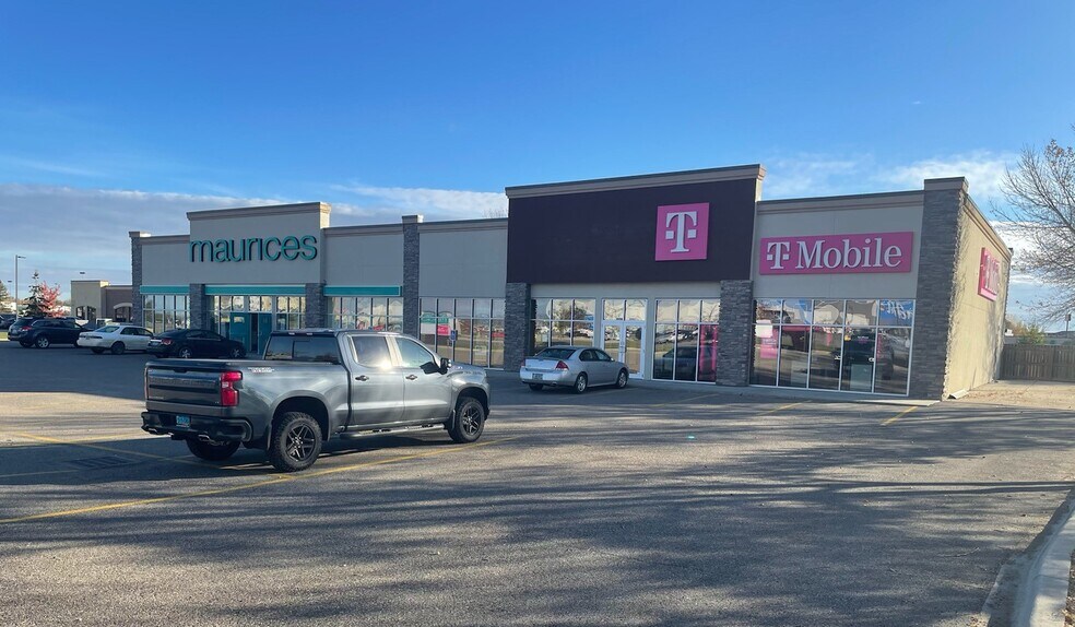 Primary Photo Of 809 26th St SW, Jamestown General Retail For Lease
