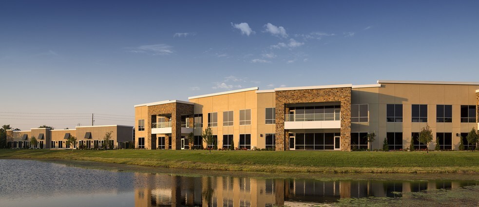 More Photos Of 10111 E 21st St N, Wichita Medical For Lease