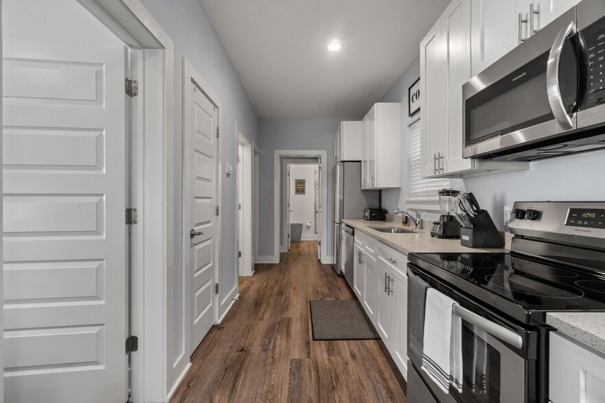 More Photos Of 2906 Sarah Jean Ct, Panama City Manufactured Housing Mobile Home Park For Sale