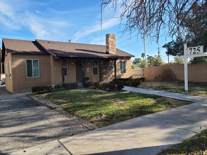 More Photos Of 725 S 6th St, Las Vegas Office For Lease
