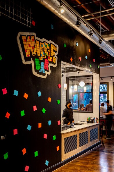 More Photos Of 1245 Glenwood Ave SE, Atlanta Bar For Lease