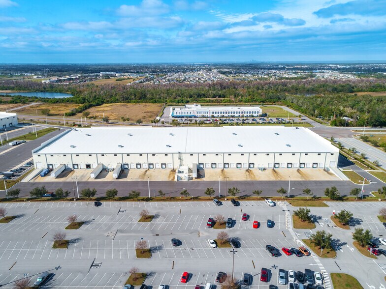 More Photos Of 3240 Clover Ridge Ave, Ruskin Unknown For Lease