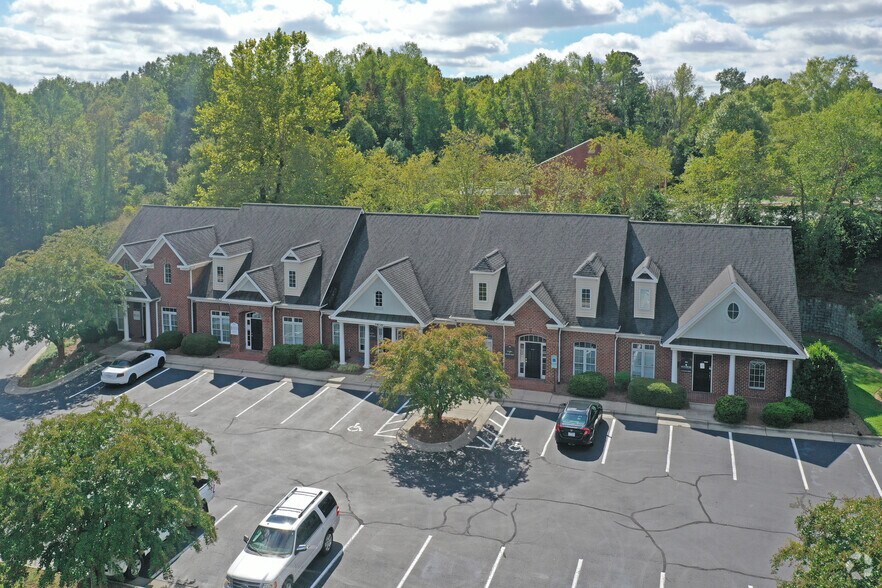 More Photos Of 1836 Eastchester Dr, High Point Office For Sale