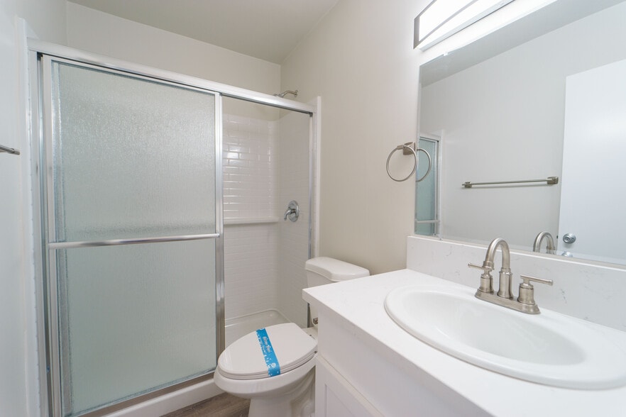 More Photos Of 12430 Oak Knoll Rd, Poway Apartments For Sale