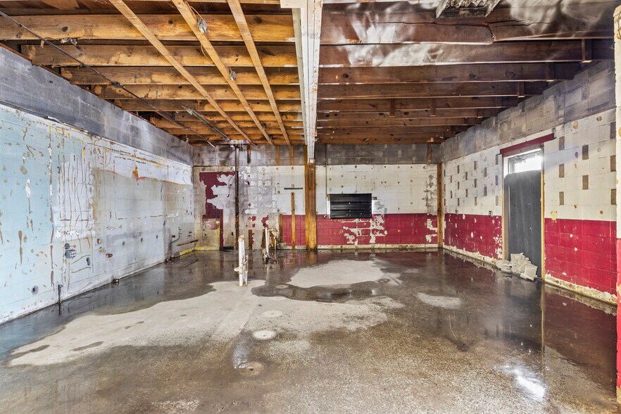 More Photos Of 101 Hi Lane Dr, Richmond Industrial For Sale