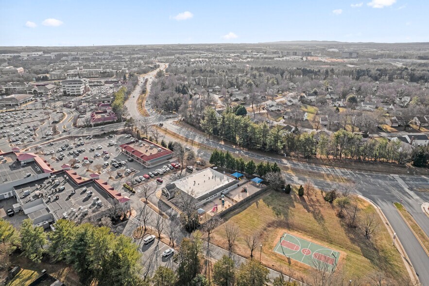 More Photos Of 211 Edds Ln, Sterling Schools For Sale