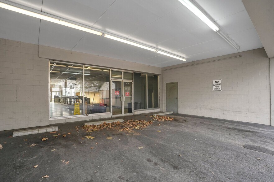 More Photos Of 2776 E Main St, Bexley Storefront Retail Office For Lease